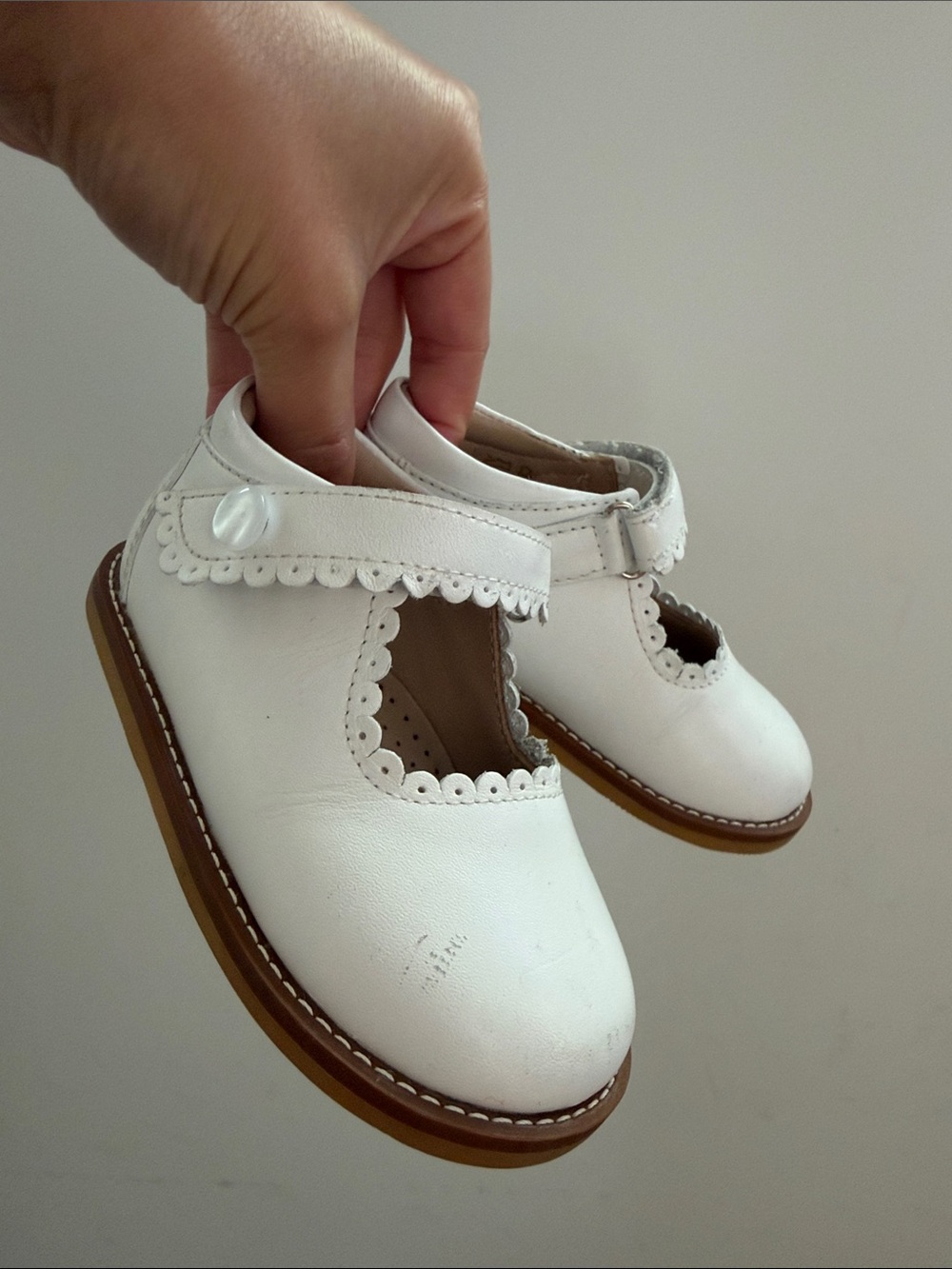 Elephantito Classic White Mary Jane Kids Shoes with Scalloped Trim